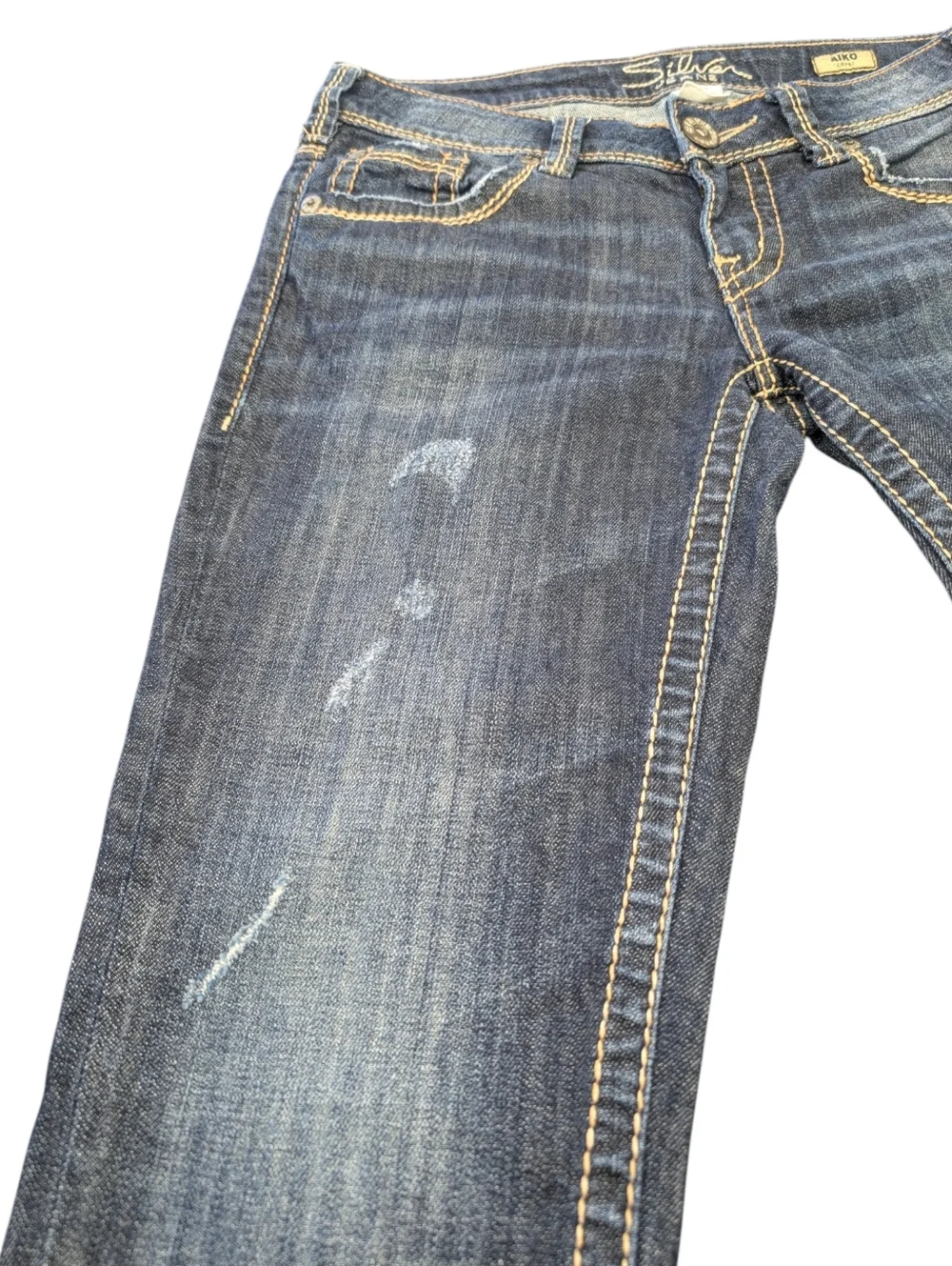 Vintage Y2K Silver Jeans Aiko Capri Distressed Cotton Jeans. W27